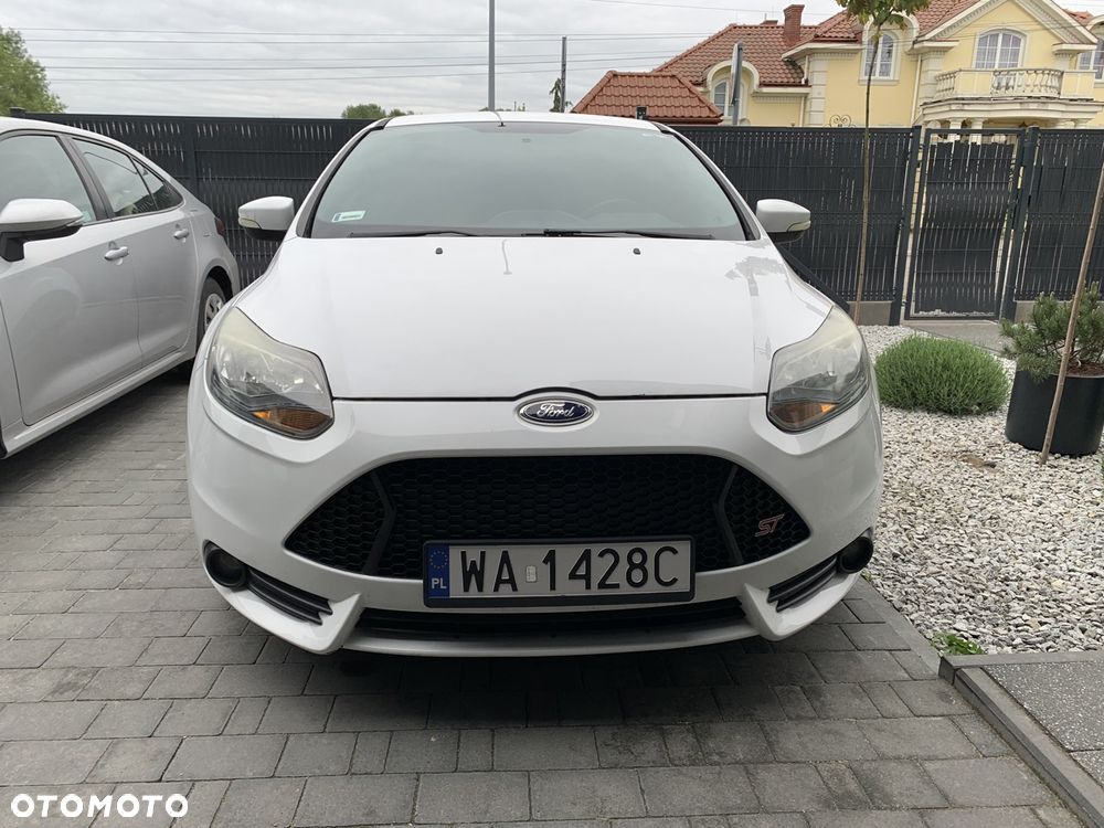 Ford Focus 2.0 EcoBoost ST - 2