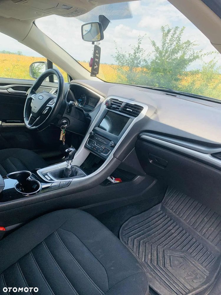 Ford Mondeo 2.0 TDCi Ambiente - 9