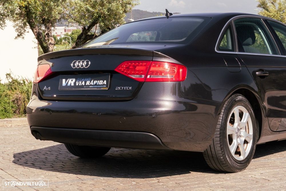 Audi A4 2.0 TDI Advance - 17