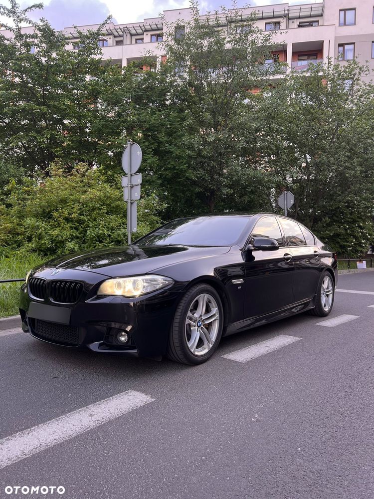 BMW Seria 5 530d xDrive Luxury Line - 2