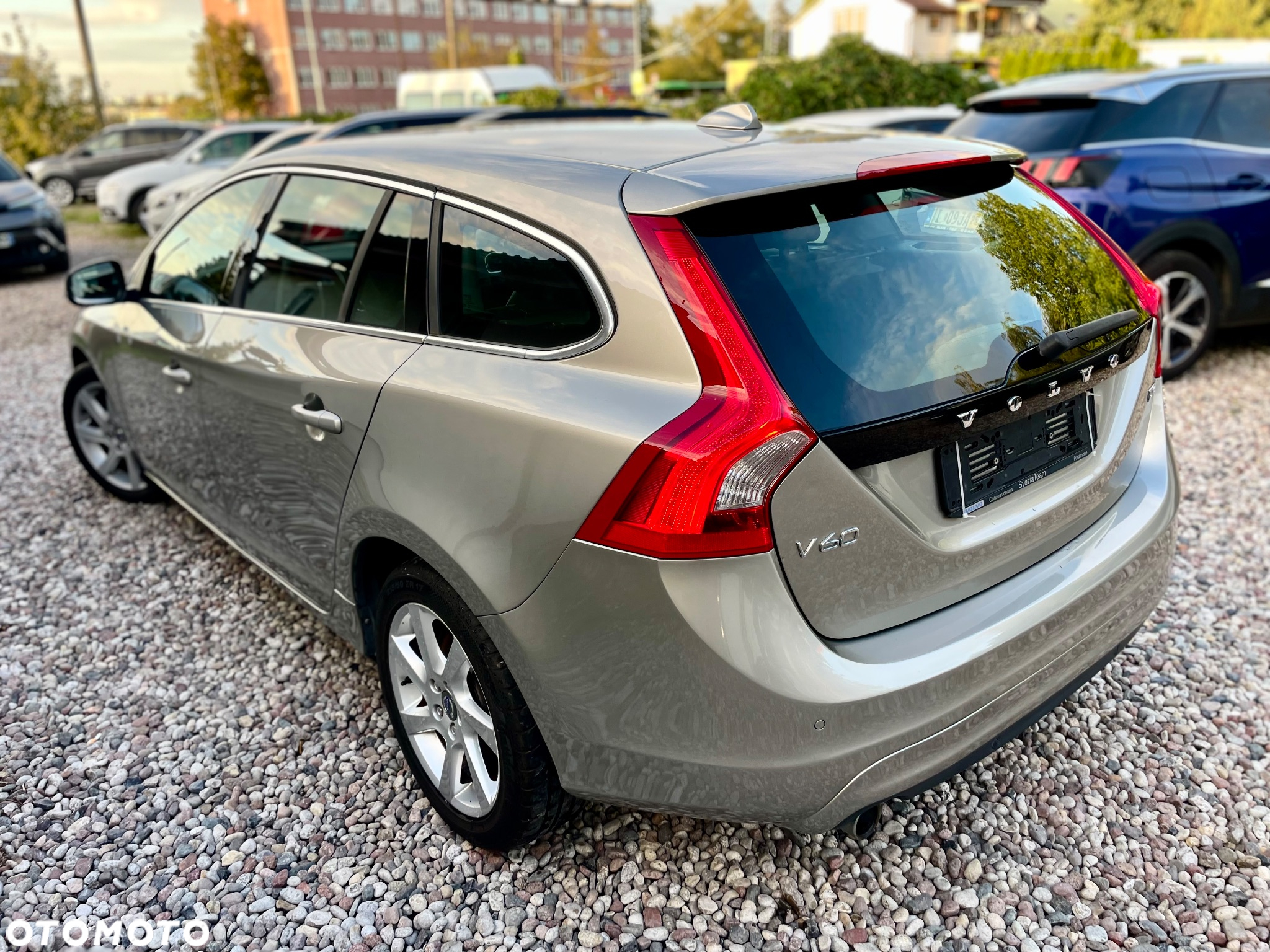 Volvo V60 D3 Geartronic Momentum - 4