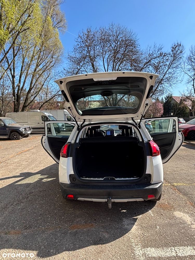 Peugeot 2008 PureTech 110 Stop&Start EAT6 Allure - 3