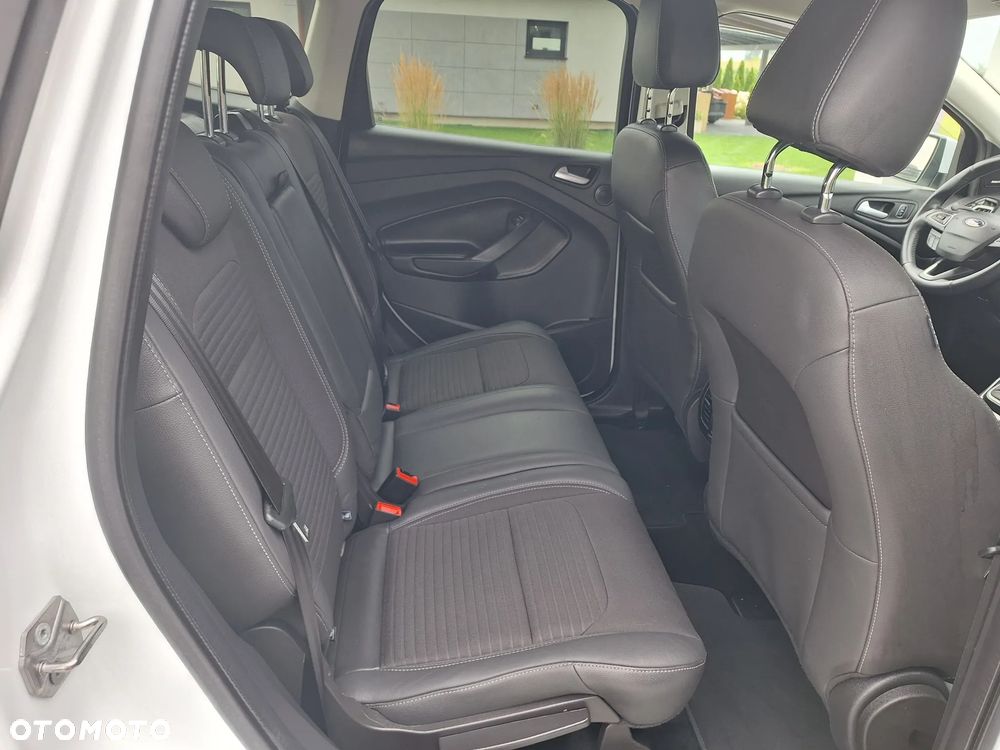 Ford Kuga 2.0 TDCi 4x4 Business Edition - 19