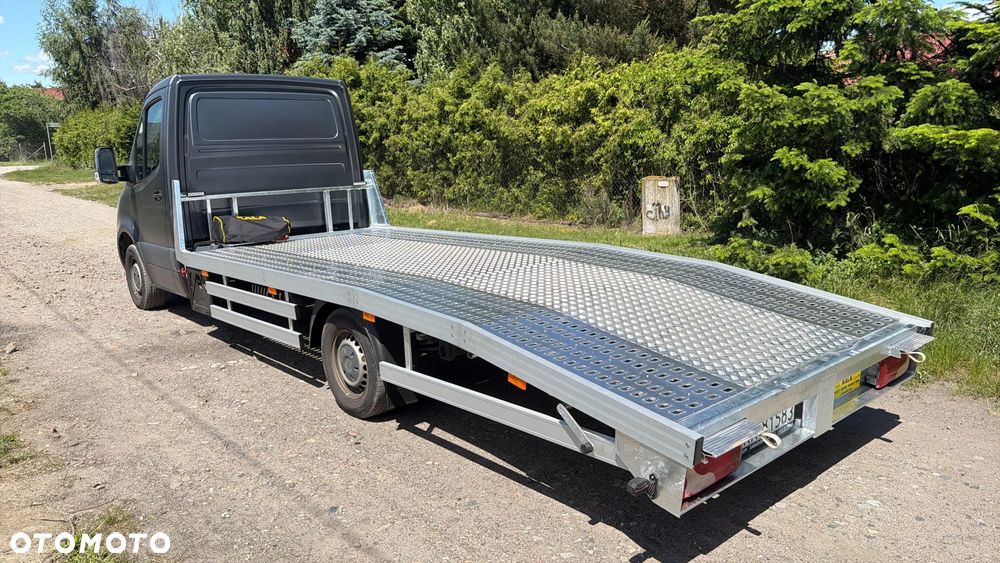 Mercedes-Benz Sprinter - 17