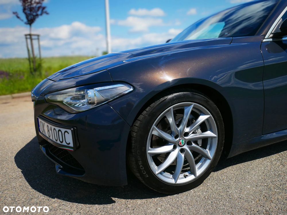 Alfa Romeo Giulia 2.0 Turbo 16V AT8 Veloce - 6