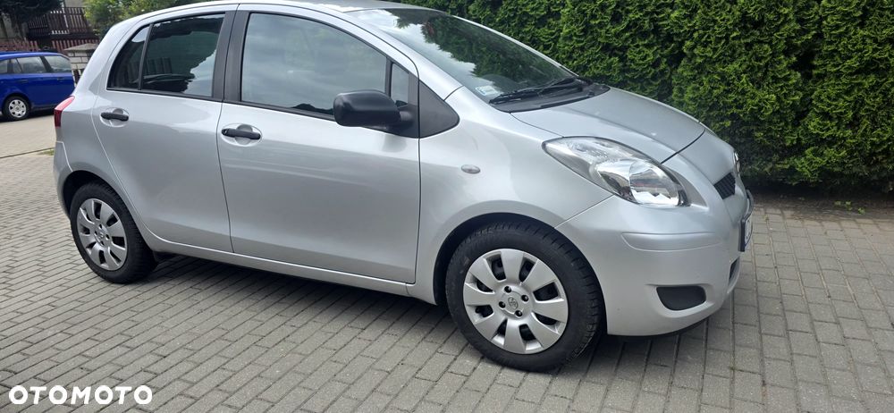 Toyota Yaris 1.33 Luna - 4