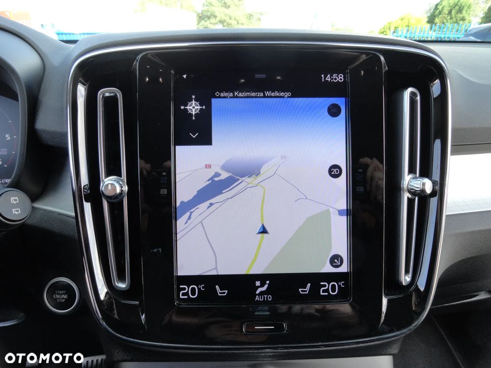 Volvo XC 40 D3 Momentum Pro - 17
