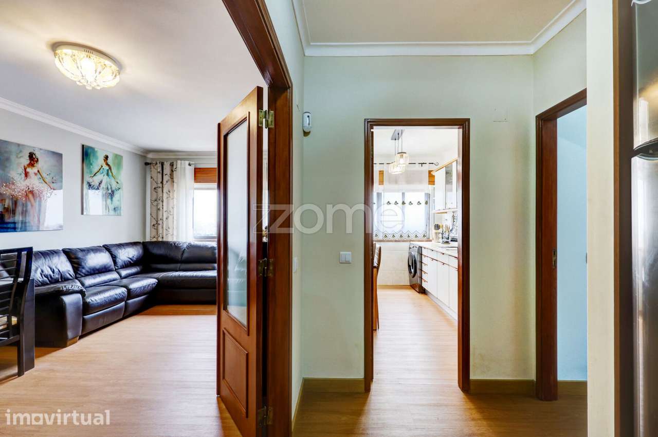 Apartamento T2 em Fitares, recentemente renovado - Grande imagem: 3/42