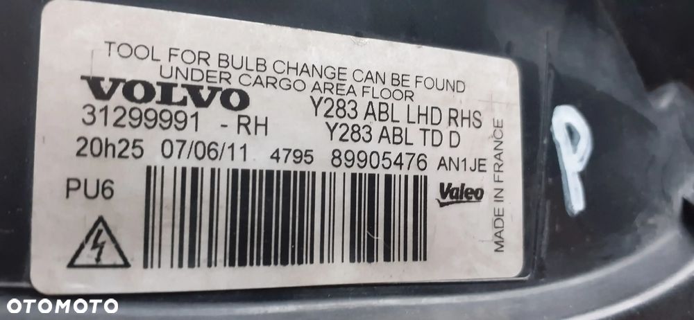Lampa prawa Volvo S60 V60 xenon  10-113 r. - 11