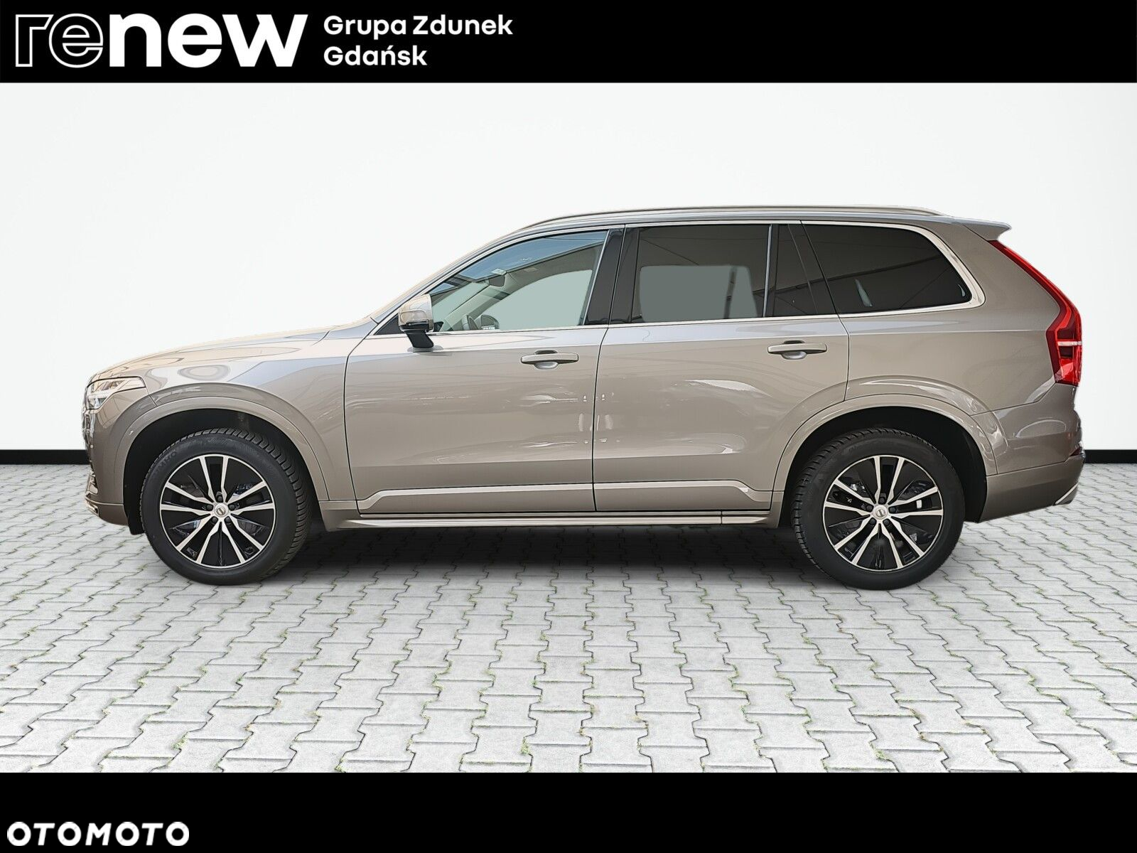 Volvo XC 90 - 9