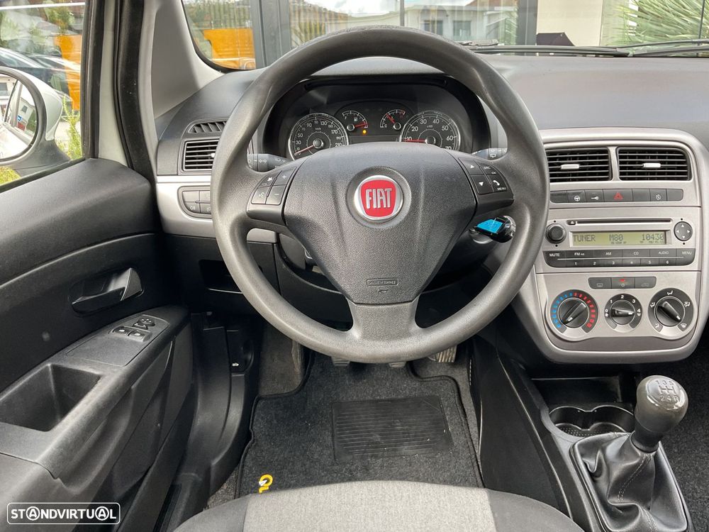 Fiat Punto 1.3 M-Jet Easy S&S - 19