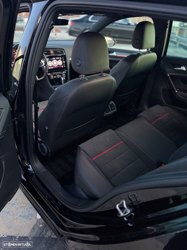 VW Golf GTI 2.0 TSI OPF DSG Performance - 6