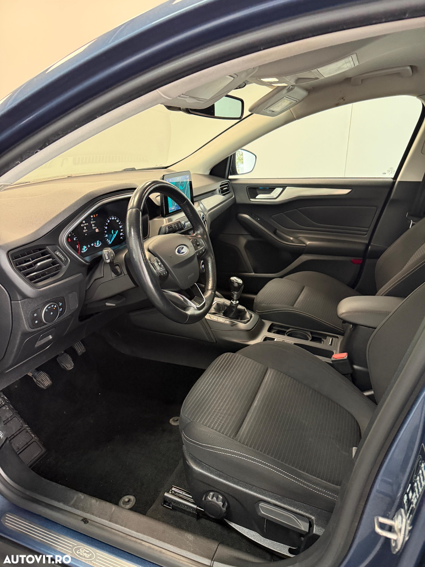 Ford Focus 1.0 EcoBoost MHEV Titanium - 33