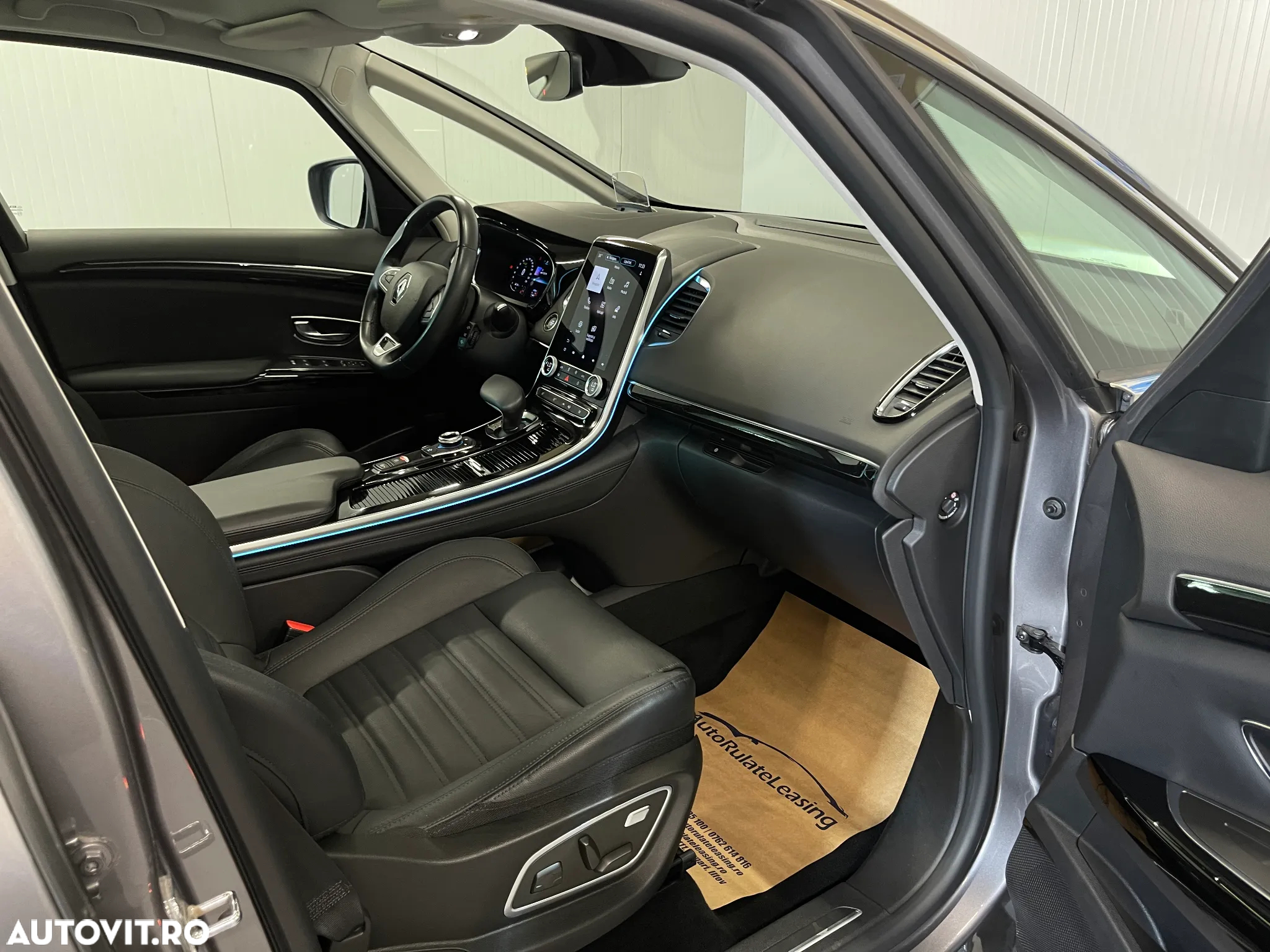 Renault Espace BLUE dCi 160 EDC BUSINESS EDITION - 11