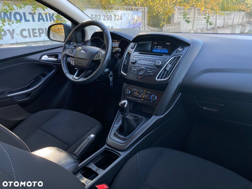 Ford Focus 1.6 Gold X - 34