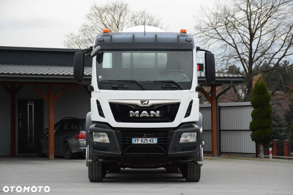 MAN TGS 32.420 / 2019r / 8x4 / Zabudowa CIFA / Niski przebieg / 9m3 / Nowe opony - 2
