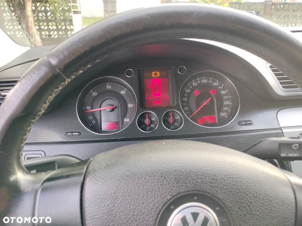 Volkswagen Passat - 17