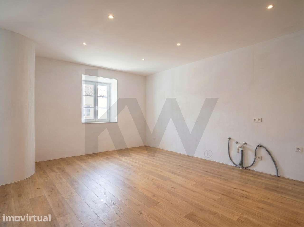 Prédio Totalmente Remodelado no Centro de Monchique | 2 Apartamentos - Grande imagem: 5/28