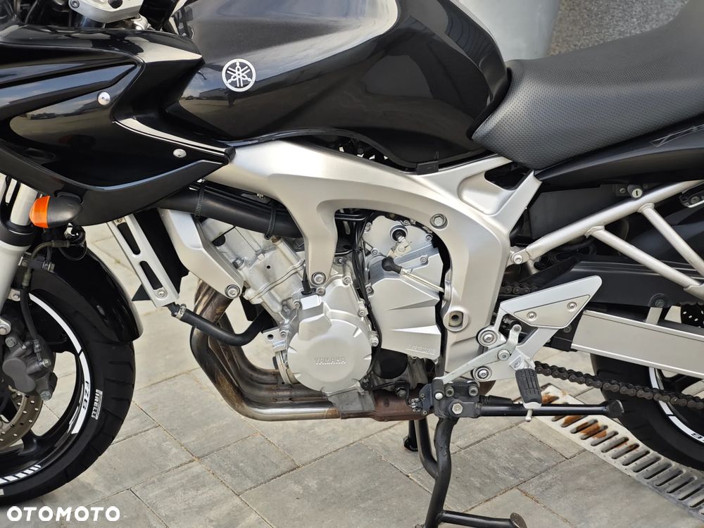 Yamaha FZ6 - 15