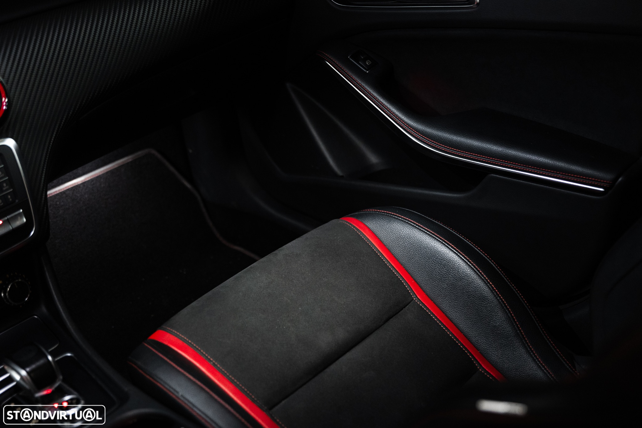Mercedes-Benz A 45 AMG 4Matic Speedshift 7G-DCT - 19
