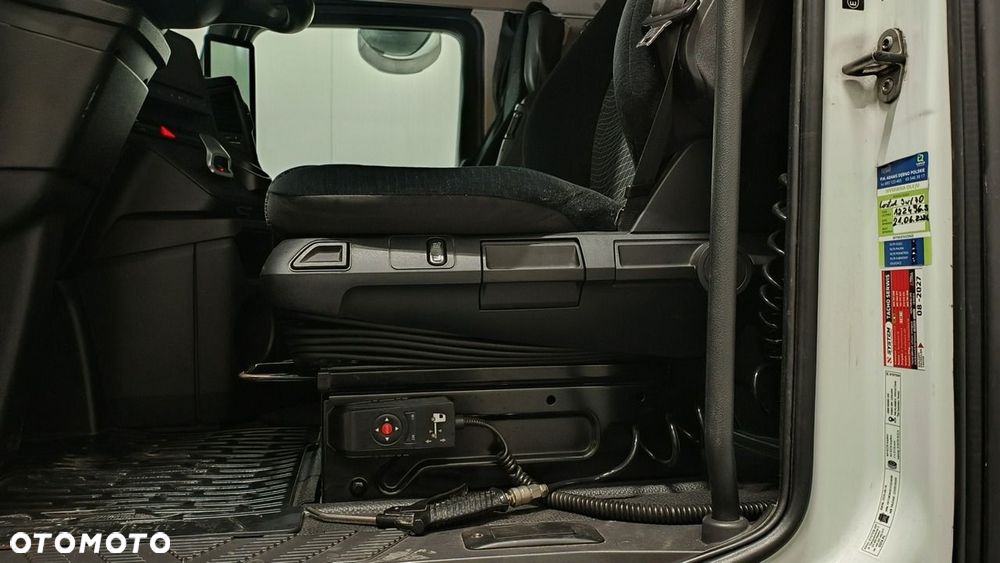 Mercedes-Benz Actros - 9