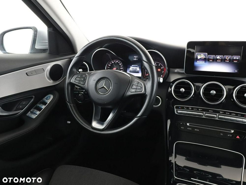 Mercedes-Benz Klasa C 250 9G-TRONIC Avantgarde - 17