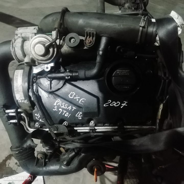 Motor VW PASSAT B6 BXE