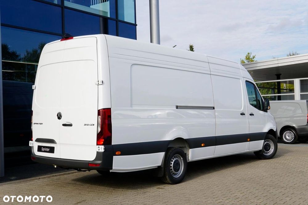 Mercedes-Benz Sprinter - 6