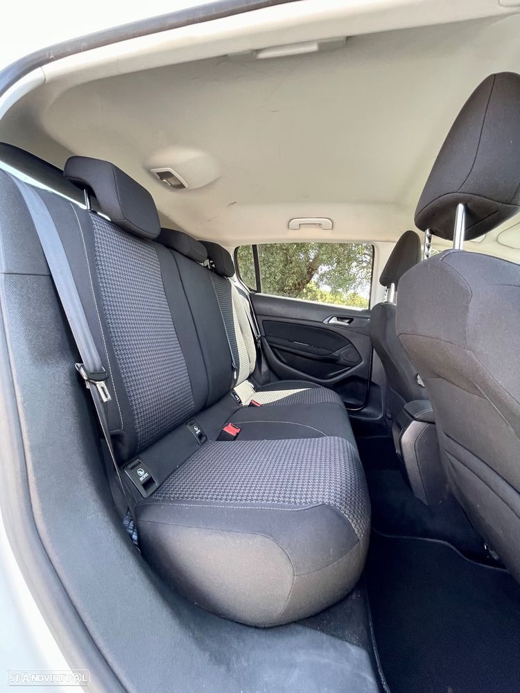 Peugeot 308 1.5 BlueHDi Allure - 17