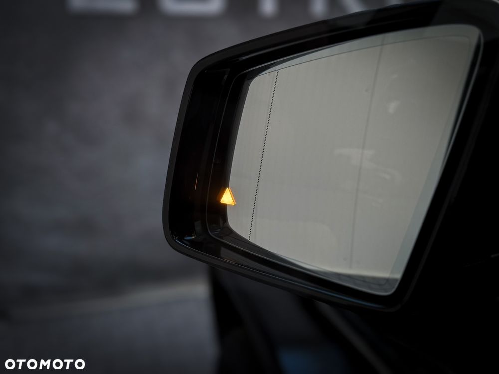 Mercedes-Benz Klasa G AMG 63 AMG SPEEDSHIFT 7G-TRONIC - 35