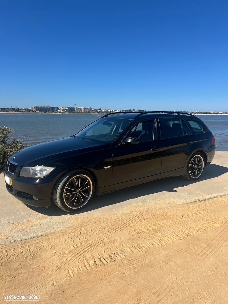 BMW 318 d Dynamic - 3