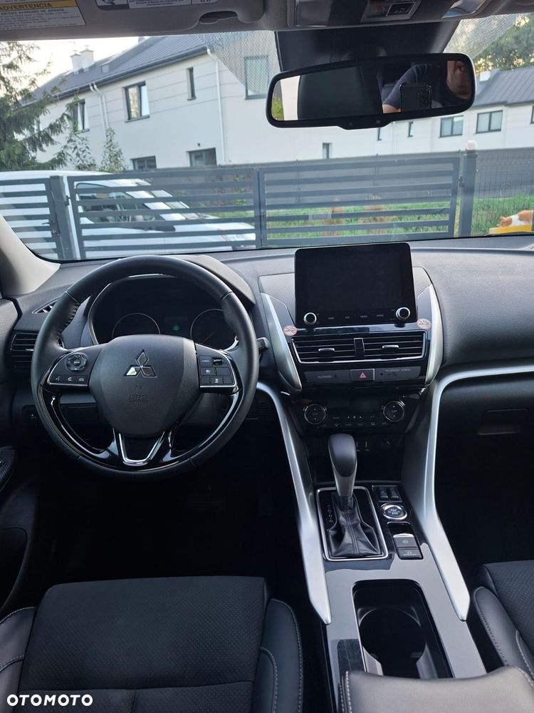 Mitsubishi Eclipse Cross - 12