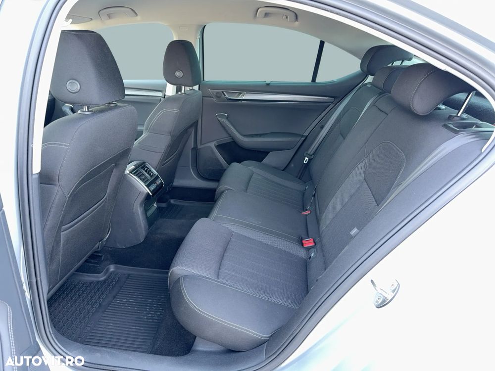 Skoda Superb 2.0 TDI DSG Style - 13