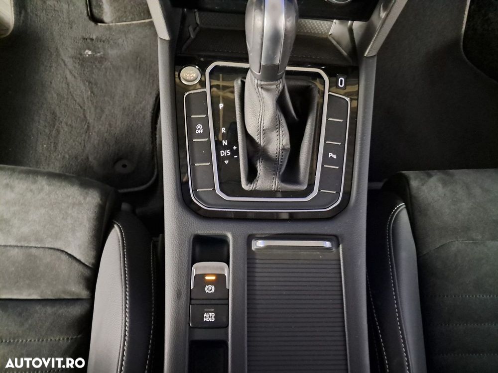 Volkswagen Passat - 16