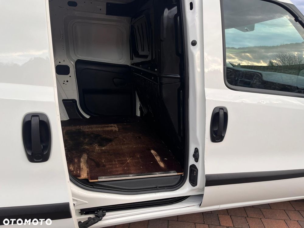 Fiat Doblo - 17