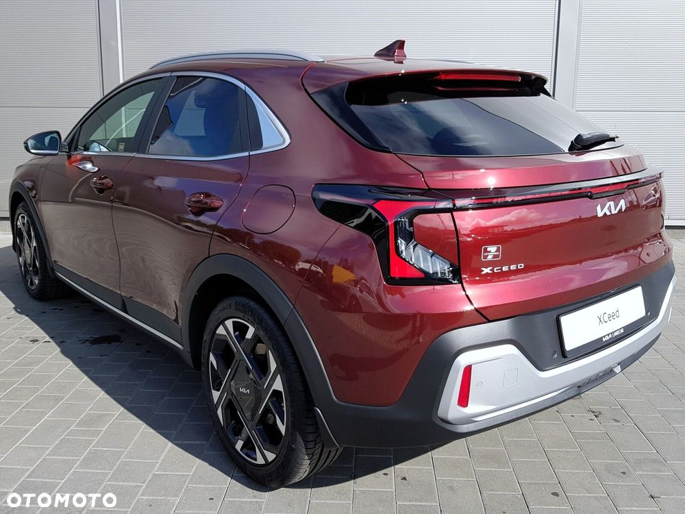 Kia XCeed 1.6 T-GDI Business Line DCT - 12