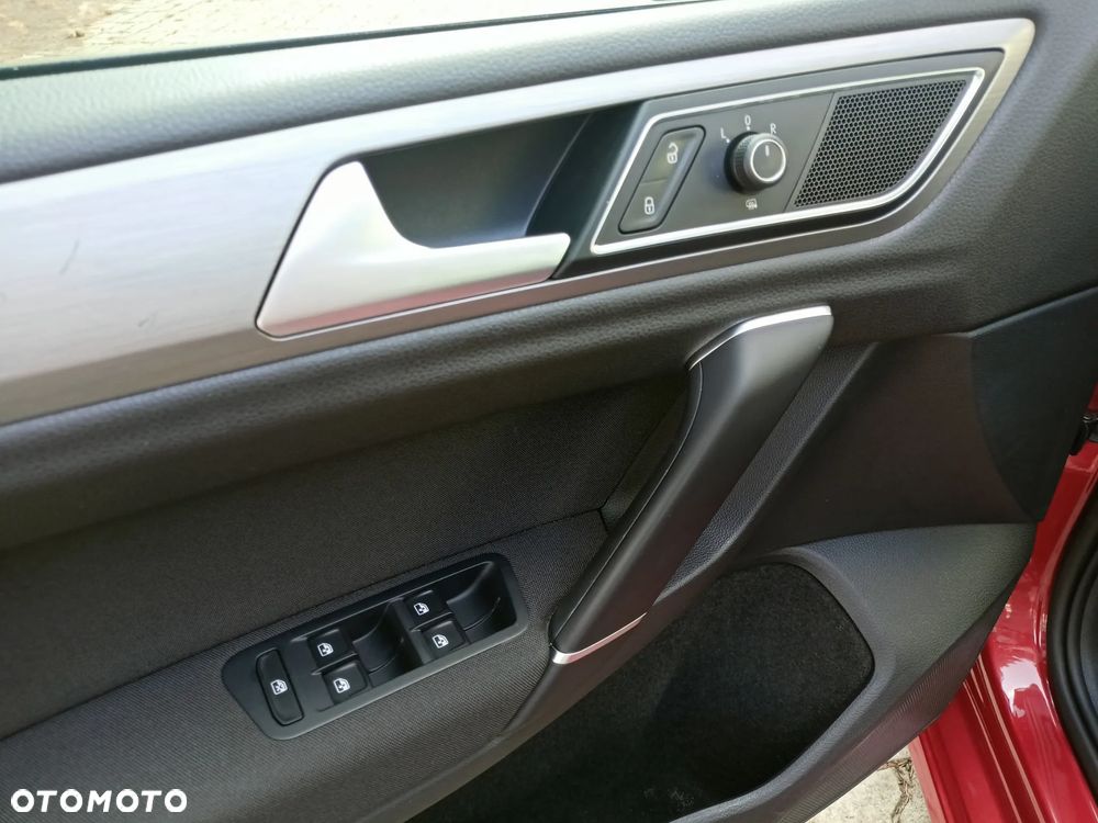 Volkswagen Golf Sportsvan - 21