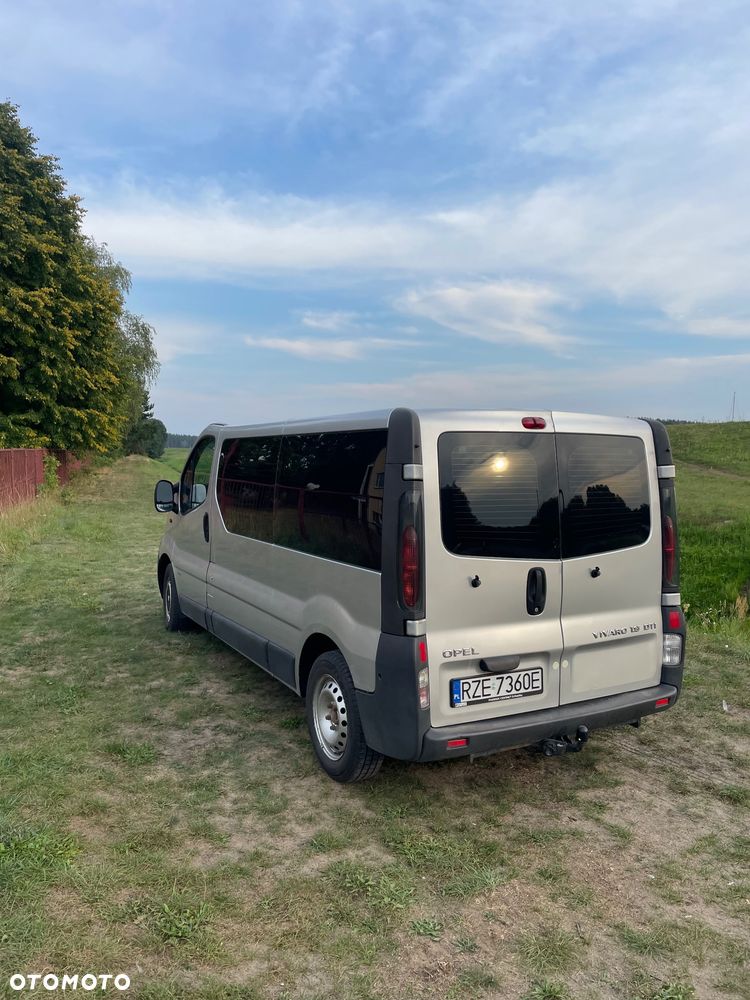 Opel Vivaro Tour - 6