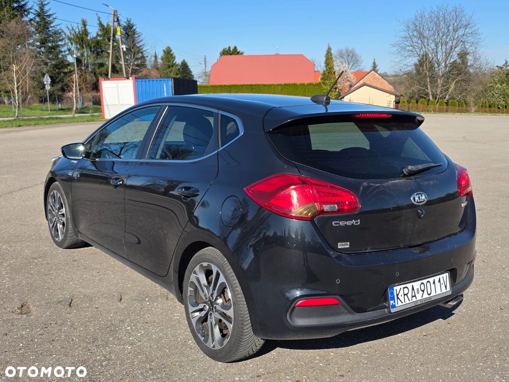 Kia Ceed 1.6 CRDi 128 Platinum Edition - 26