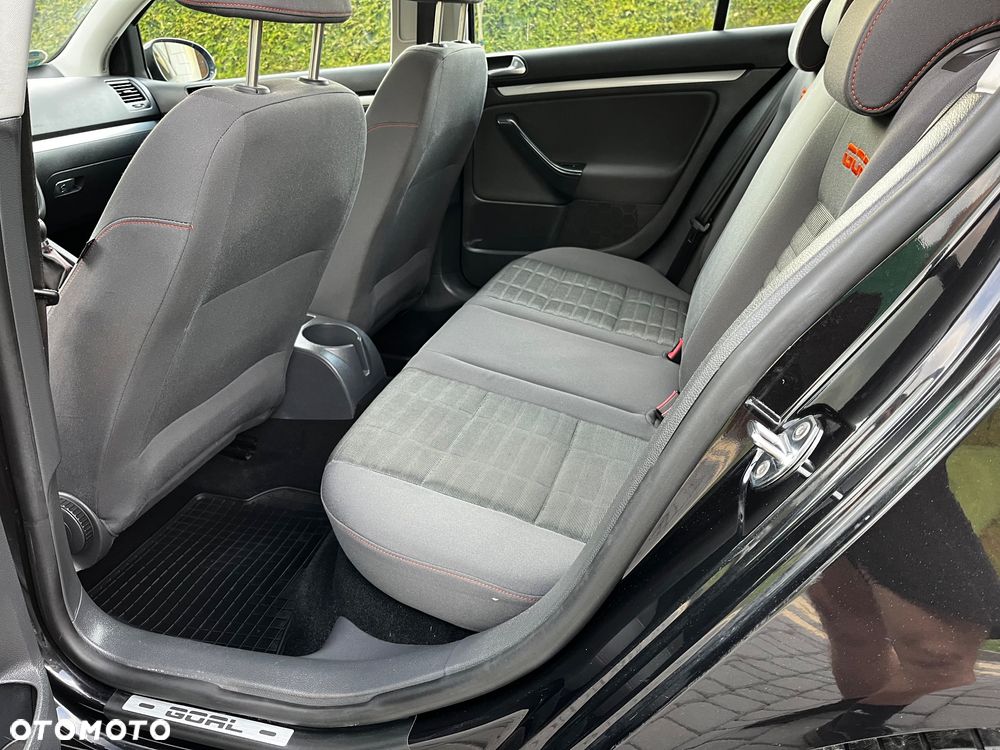 Volkswagen Golf 1.6 Goal - 19