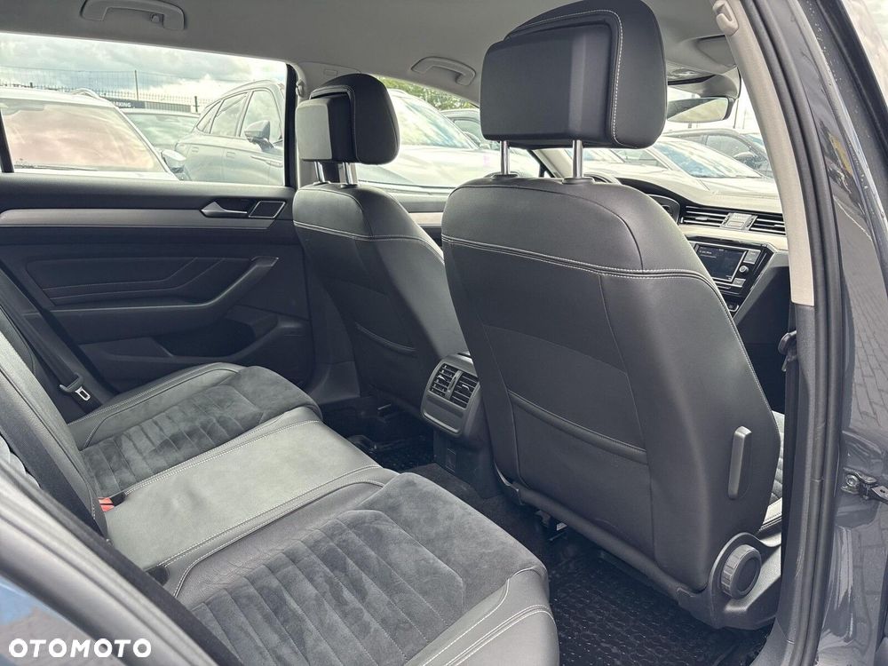 Volkswagen Passat 2.0 TDI 4Mot Elegance DSG - 10
