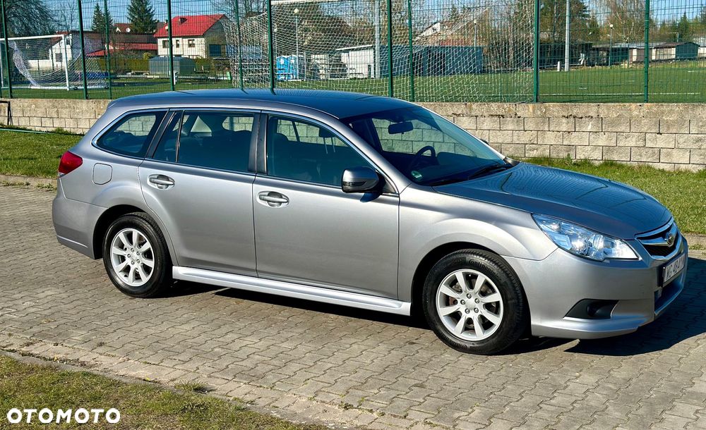 Subaru Legacy - 8