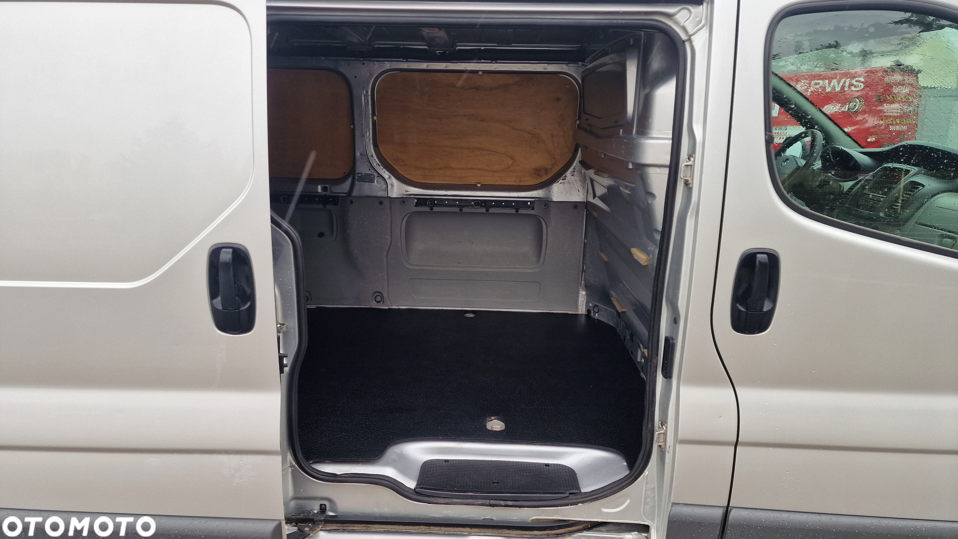 Opel Vivaro - 12