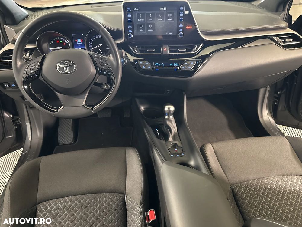 Toyota C-HR - 10