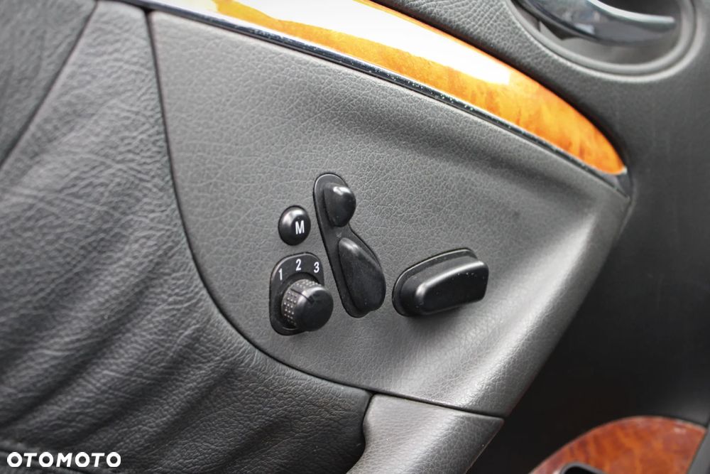 Mercedes-Benz CLK 320 Elegance - 26