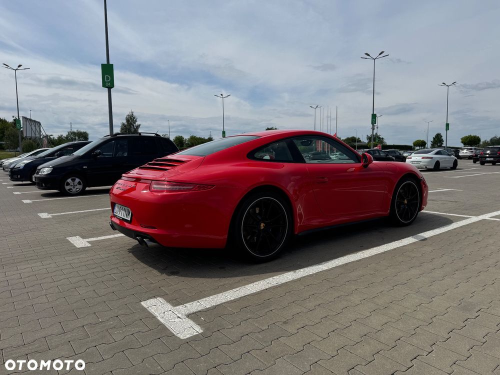 Porsche 911 Carrera 4 PDK - 14