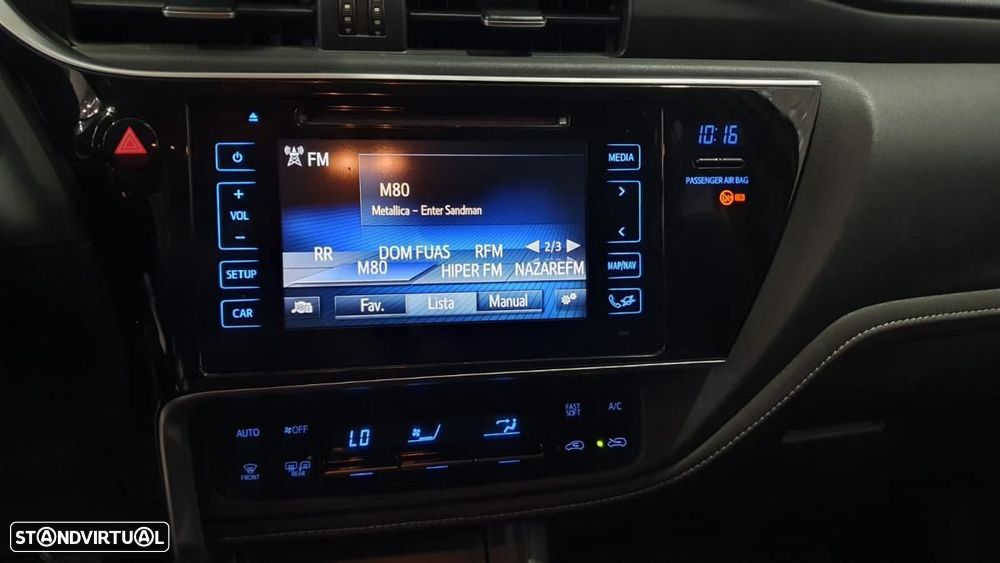 Toyota Auris 1.4 D-4D Com. +P.Techno+P.Sport - 18