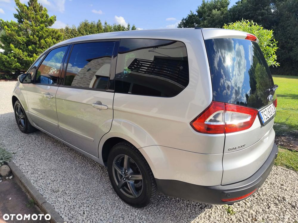 Ford Galaxy - 8