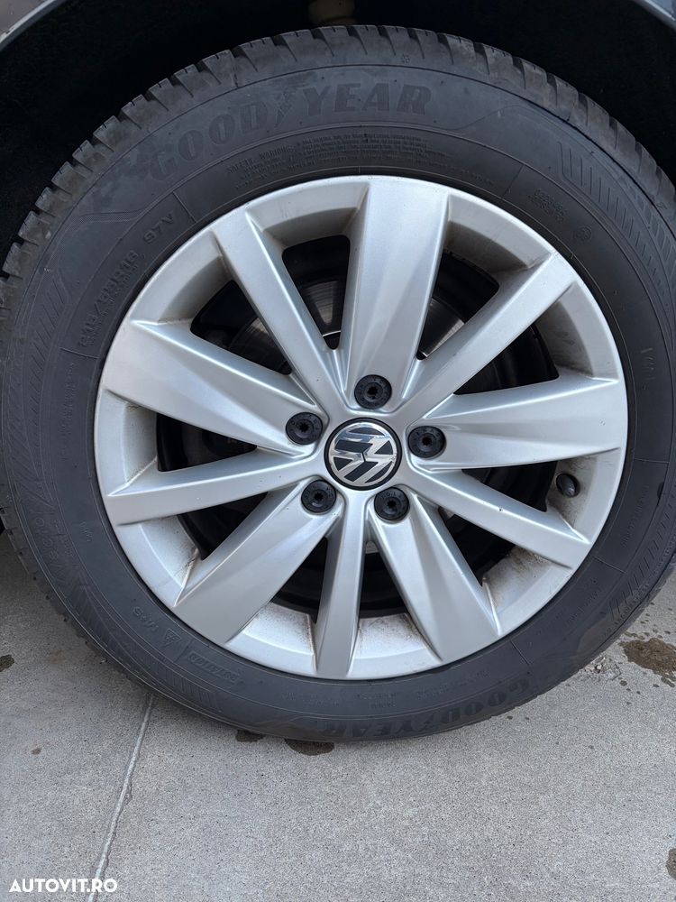 Volkswagen Passat 2.0 TDI BlueMotion Technology Comfortline - 8