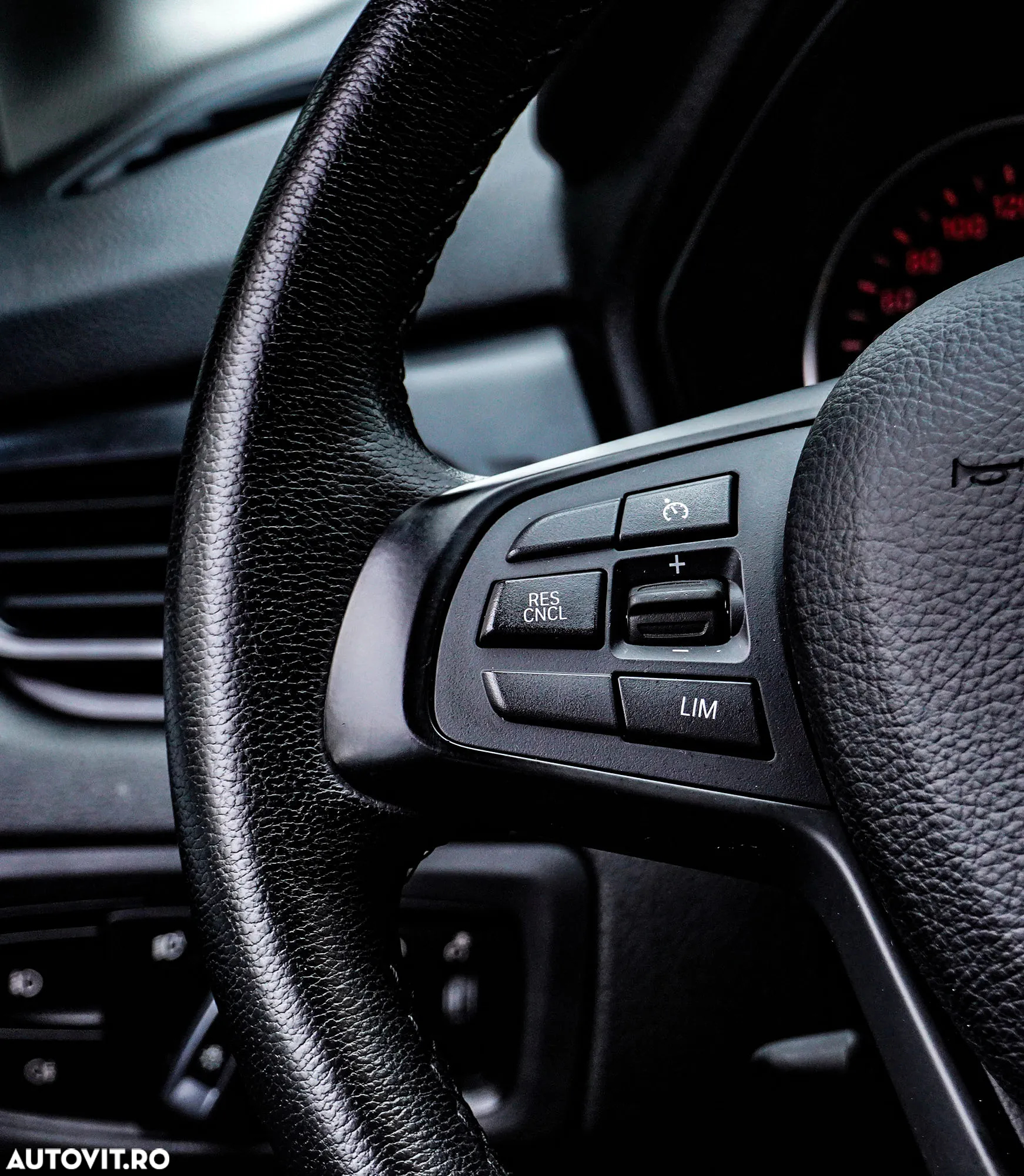 BMW Seria 2 216d Advantage - 29